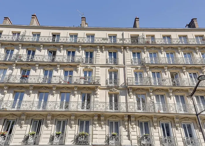 Sejours Parisiens / Suite Le Royal / 4*